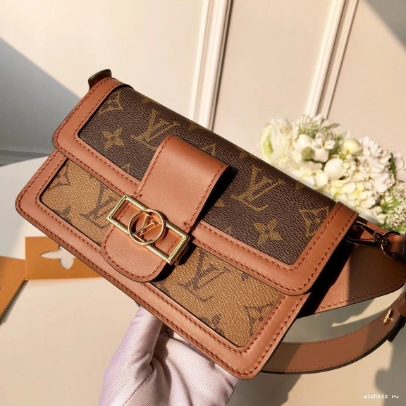 WIS Louis Show） Belt Spring Bag（2019 Vuitton 0912